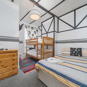 Deneside Guest house Blackpool